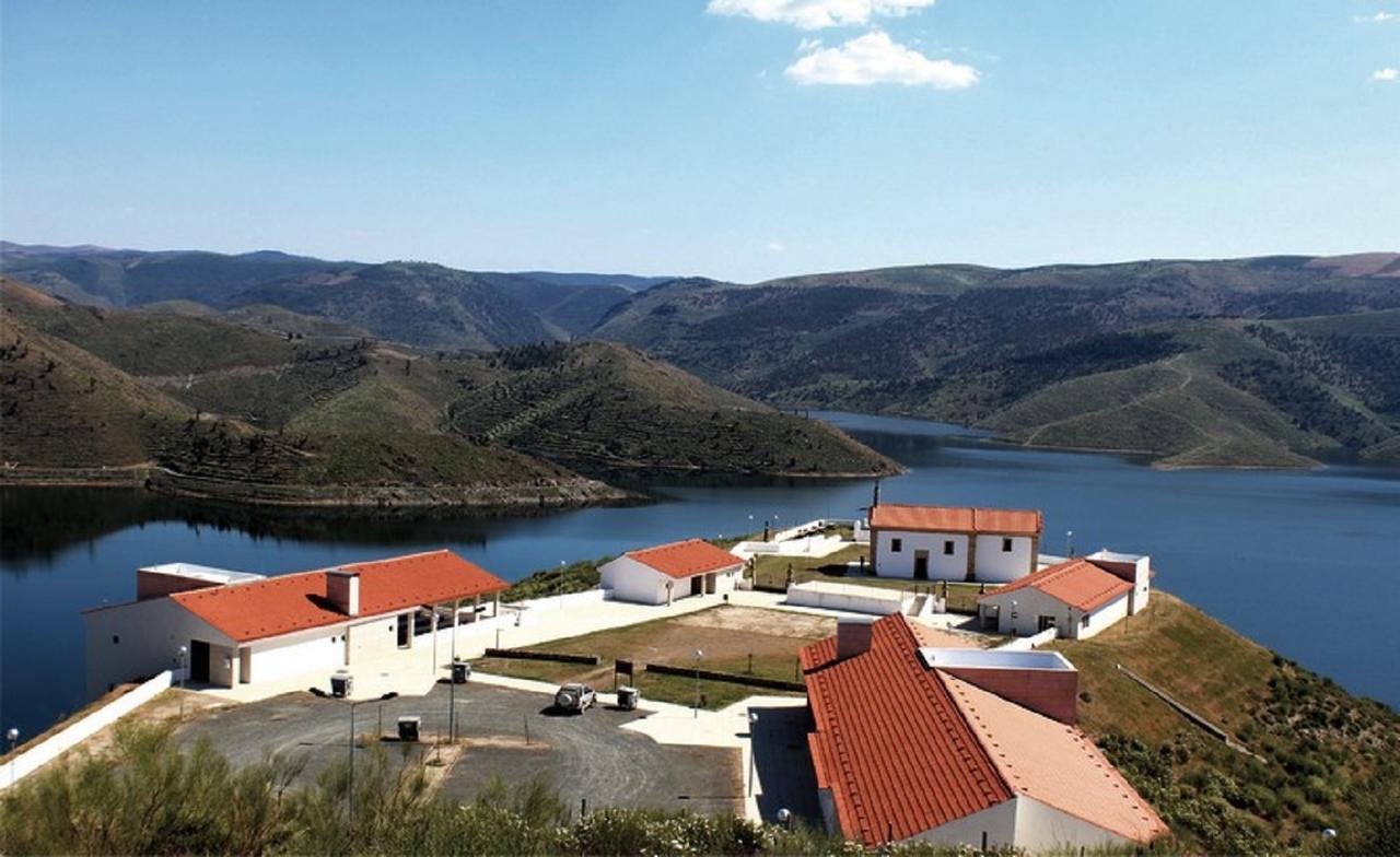 Alojamento Rural De Colmeais Luaran gambar